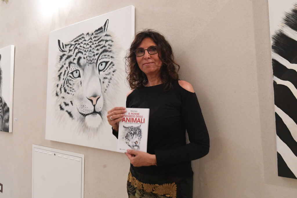 Italian Artist Paola Rava - The Eyes Have It - ArtBeat